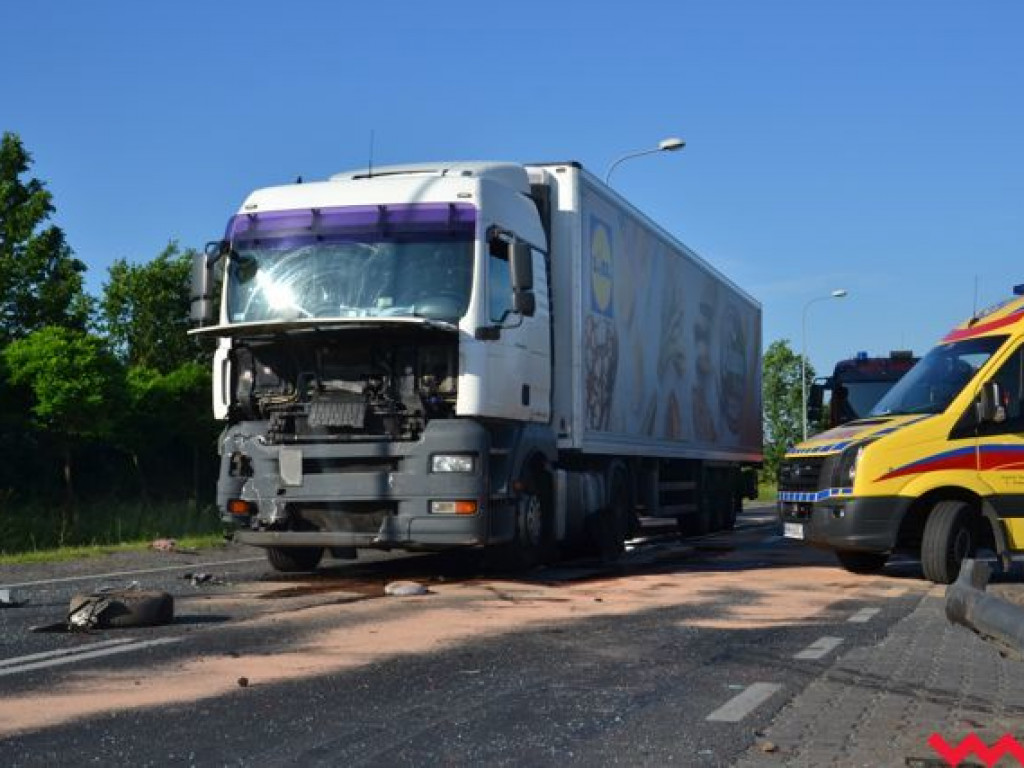 Groźny wypadek na Sikorskiego we Wrześni Droga zablokowana!