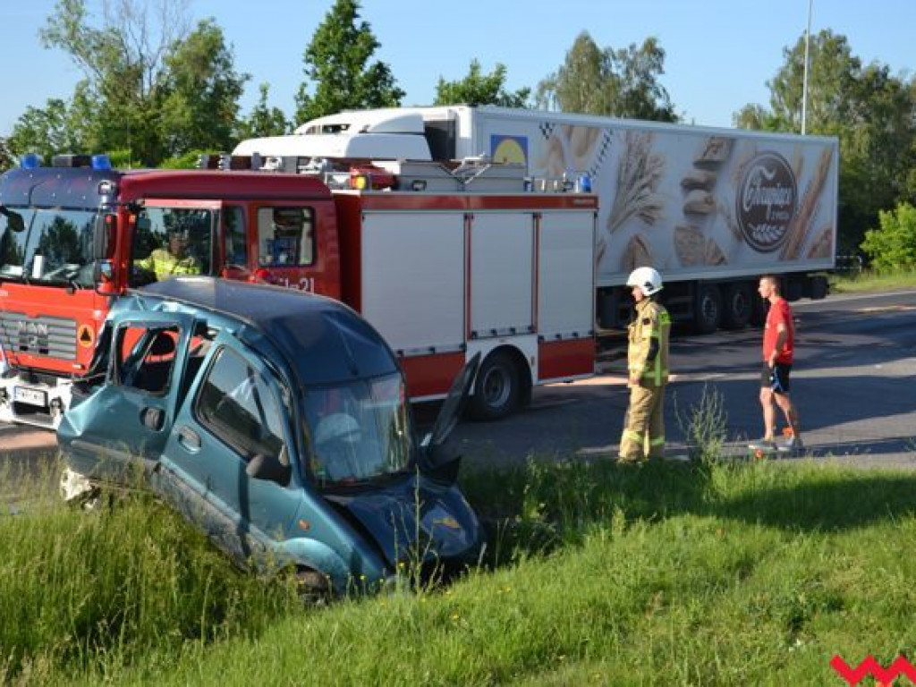 Groźny wypadek na Sikorskiego we Wrześni Droga zablokowana!