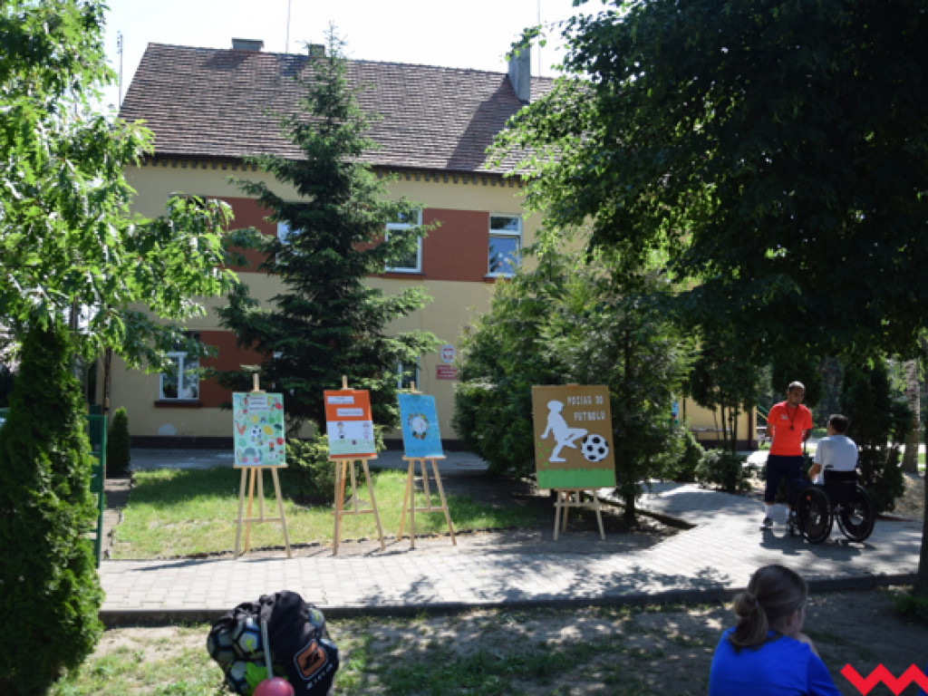 Pierwsze projekty na nowym boisku. Wszembórz nie spoczywa na laurach