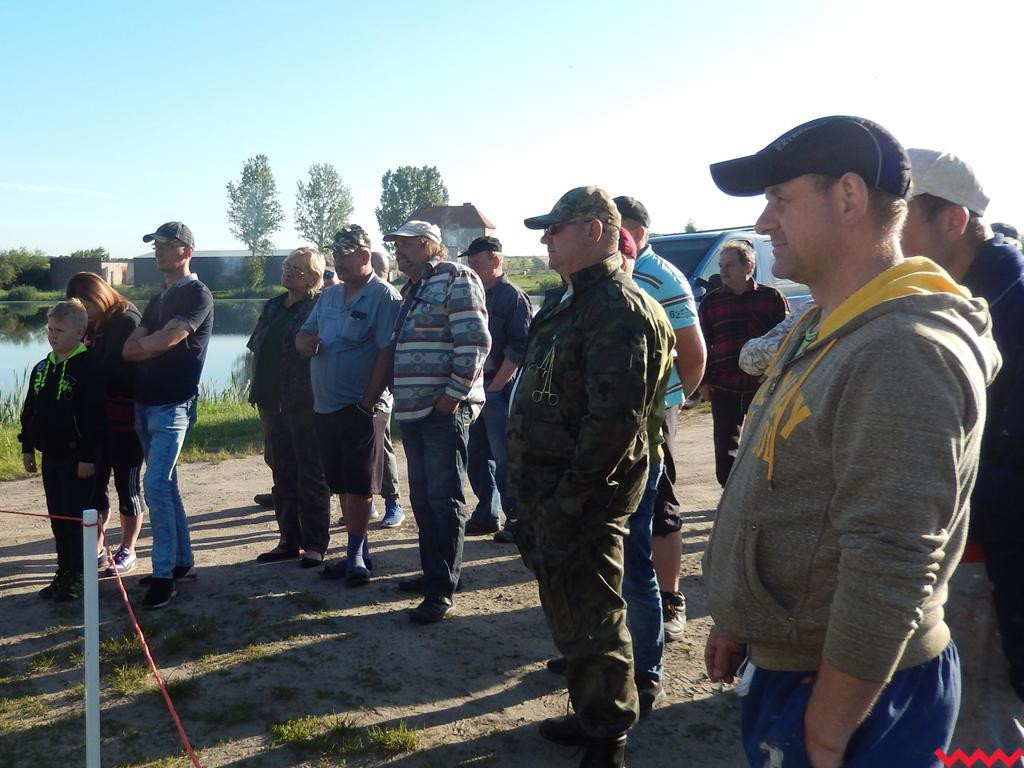 Zawody wędkarskie o puchar prezesa banku