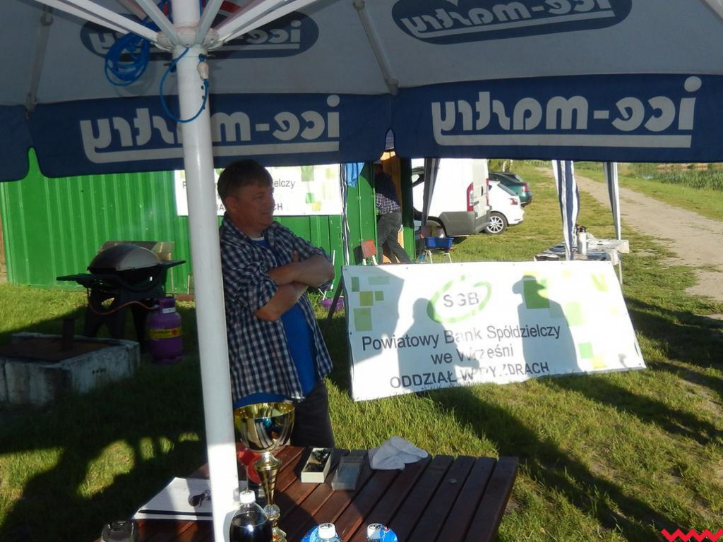 Zawody wędkarskie o puchar prezesa banku