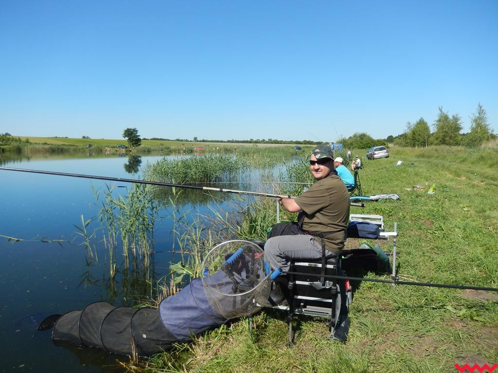 Zawody wędkarskie o puchar prezesa banku