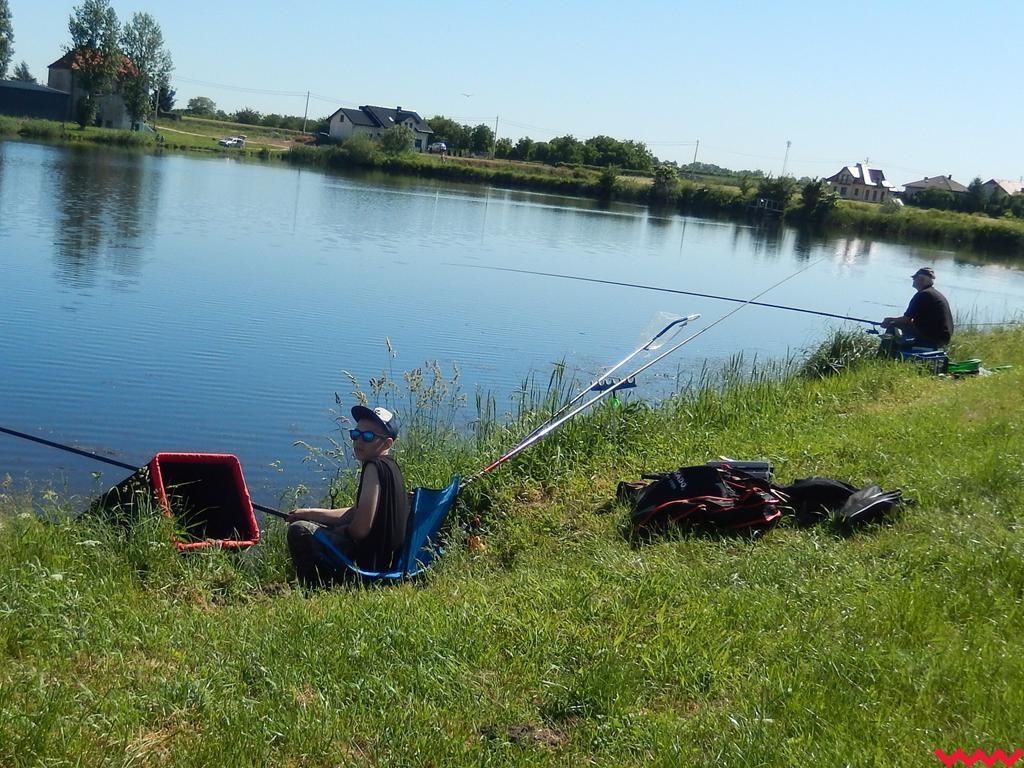 Zawody wędkarskie o puchar prezesa banku