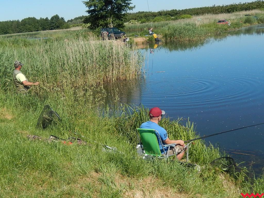 Zawody wędkarskie o puchar prezesa banku