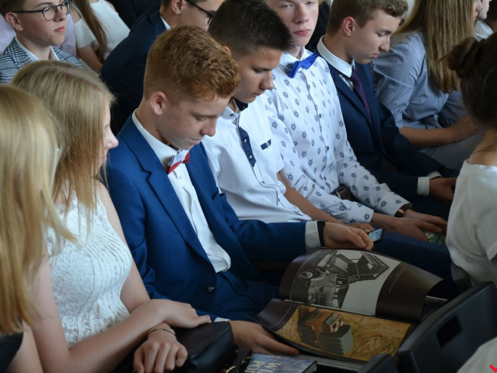 Pierwsi wśród równych. Najlepsi wrzesińscy uczniowie nagrodzeni przez burmistrza