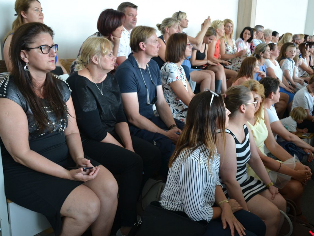 Pierwsi wśród równych. Najlepsi wrzesińscy uczniowie nagrodzeni przez burmistrza