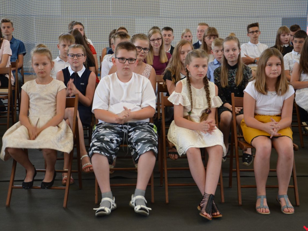 Burmistrz Miłosławia wręczył stypendia najzdolniejszym uczniom