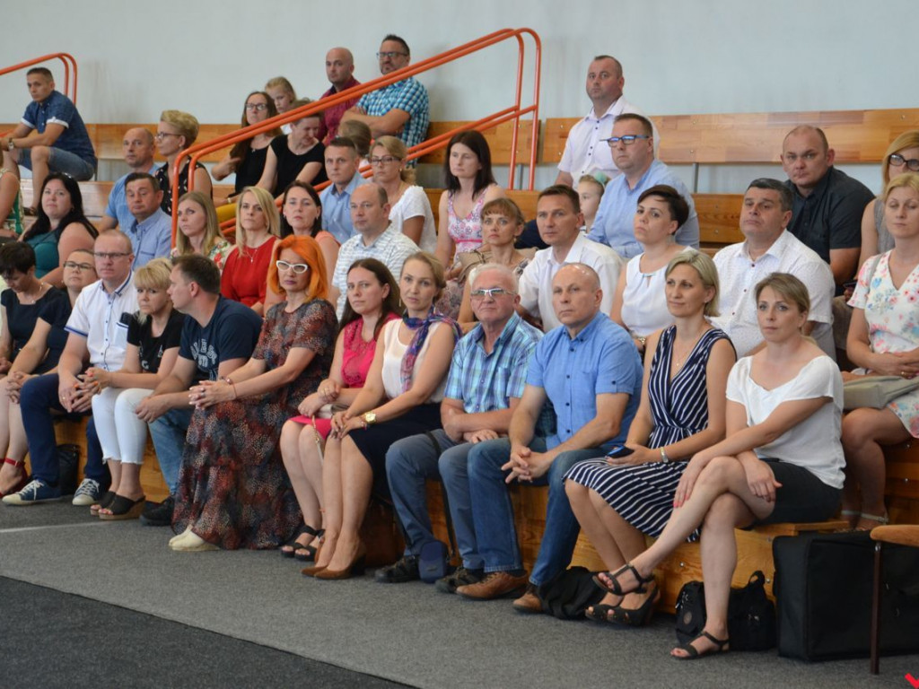 Burmistrz Miłosławia wręczył stypendia najzdolniejszym uczniom