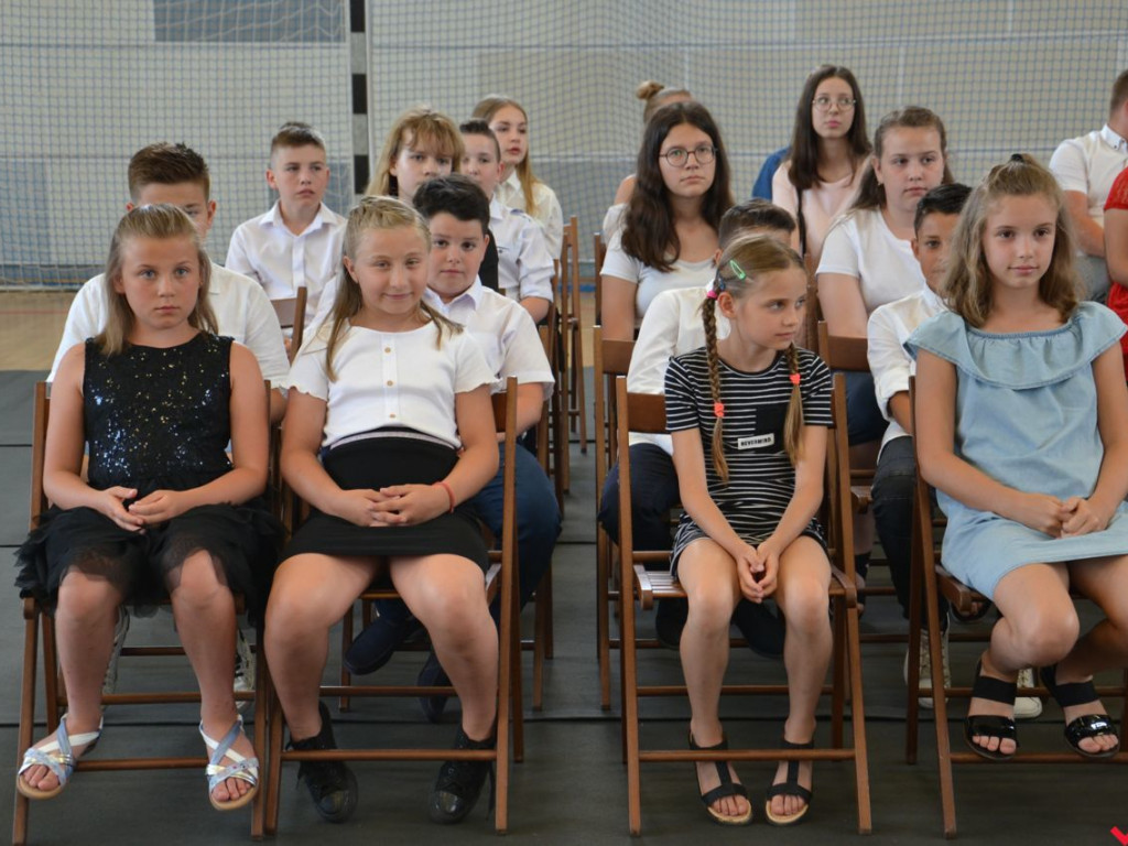 Burmistrz Miłosławia wręczył stypendia najzdolniejszym uczniom