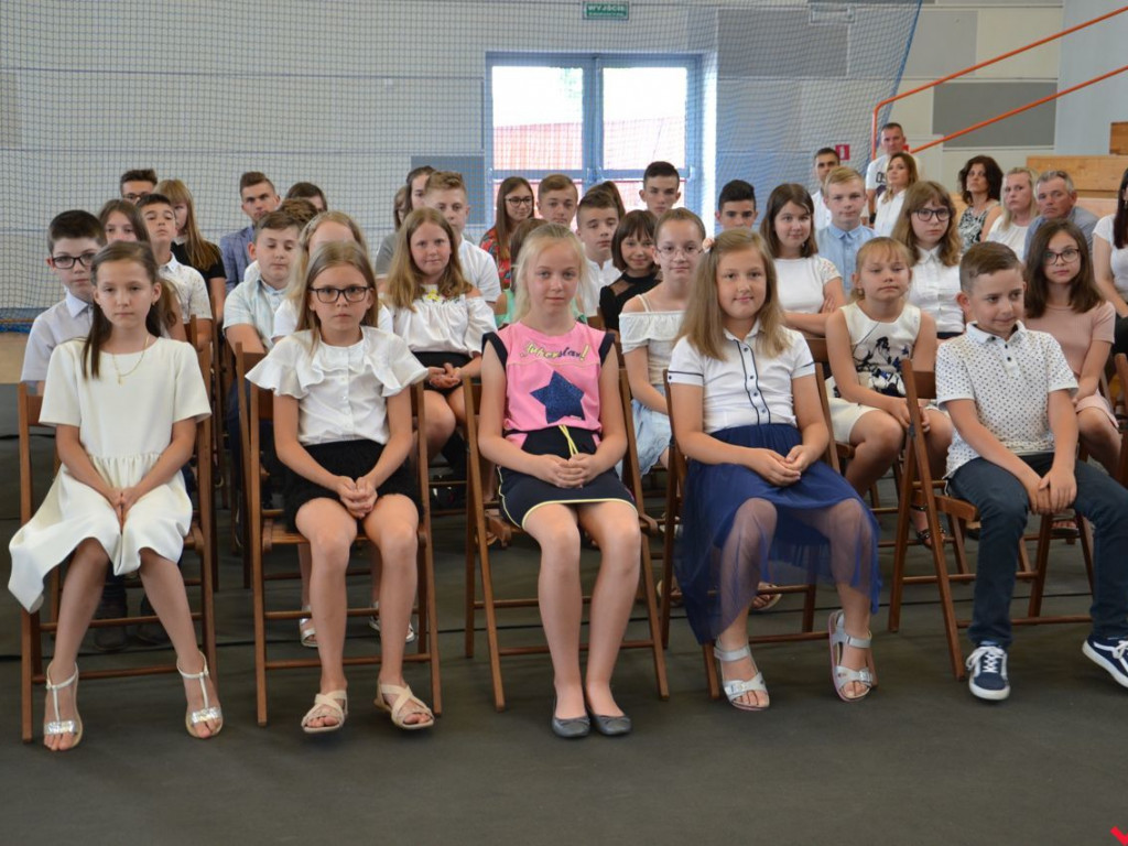 Burmistrz Miłosławia wręczył stypendia najzdolniejszym uczniom