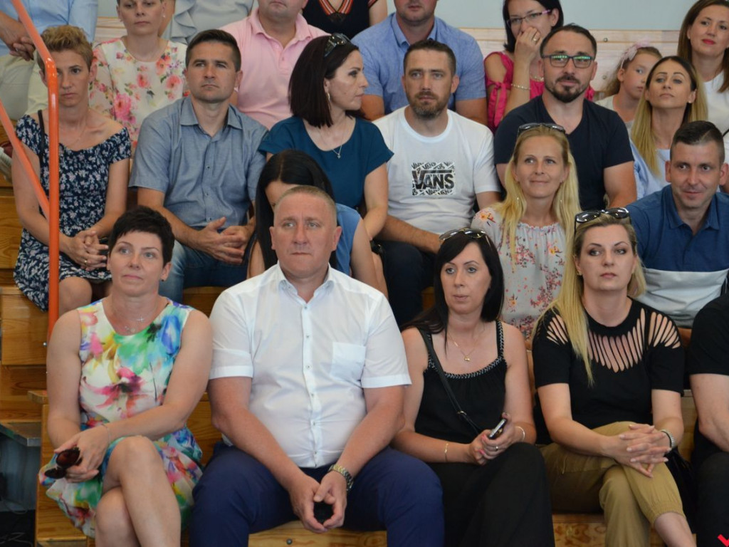 Burmistrz Miłosławia wręczył stypendia najzdolniejszym uczniom