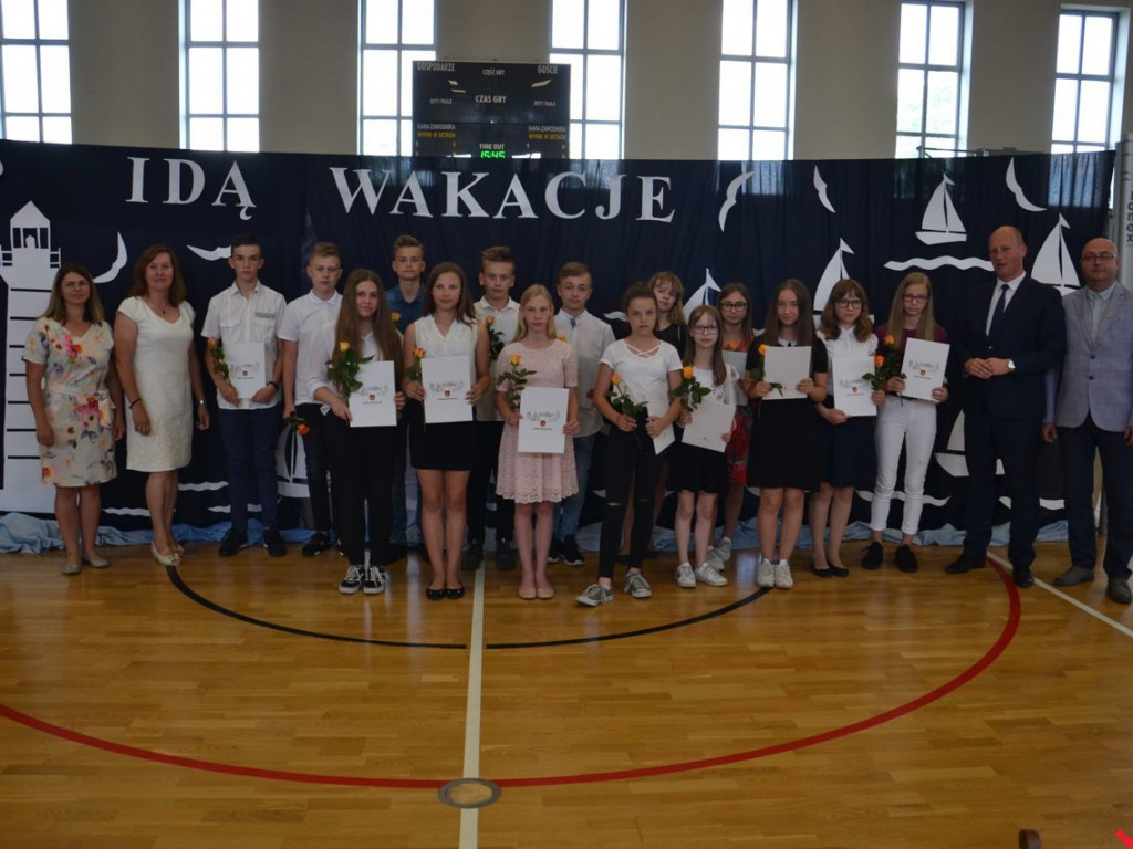 Burmistrz Miłosławia wręczył stypendia najzdolniejszym uczniom