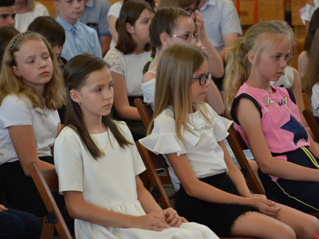 Burmistrz Miłosławia wręczył stypendia najzdolniejszym uczniom