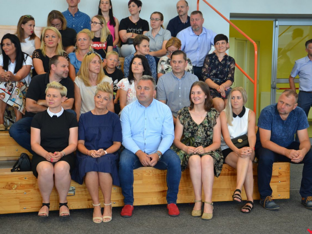 Burmistrz Miłosławia wręczył stypendia najzdolniejszym uczniom