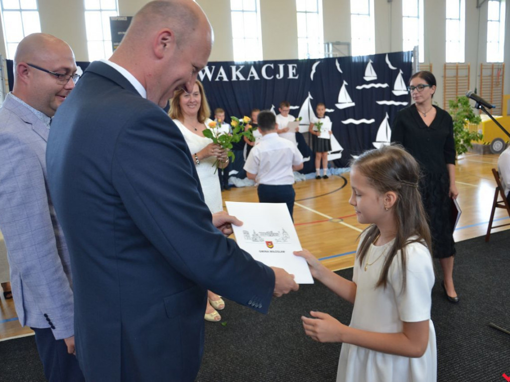 Burmistrz Miłosławia wręczył stypendia najzdolniejszym uczniom