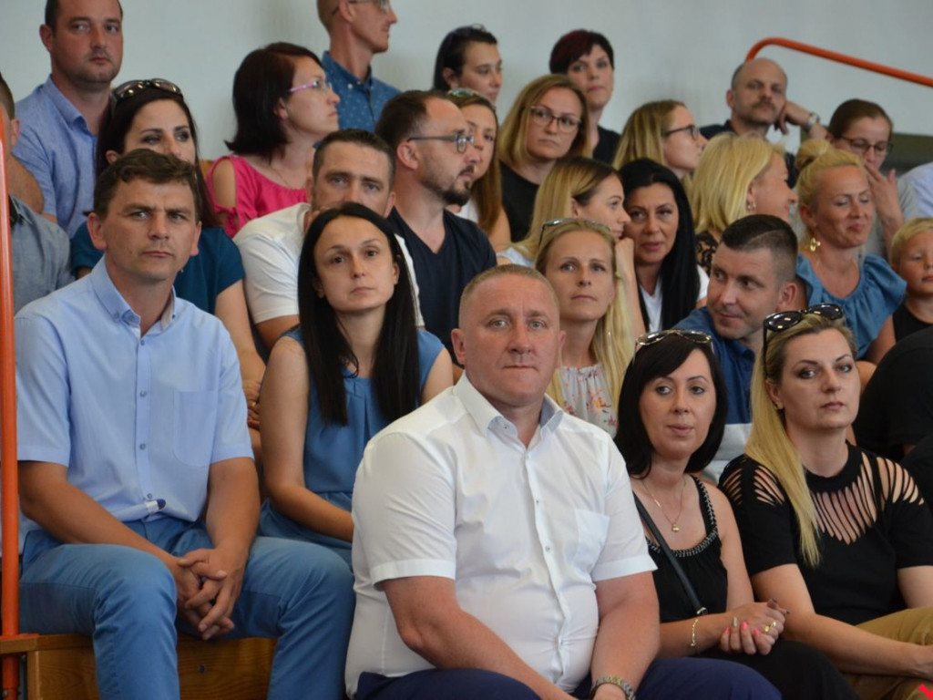 Burmistrz Miłosławia wręczył stypendia najzdolniejszym uczniom