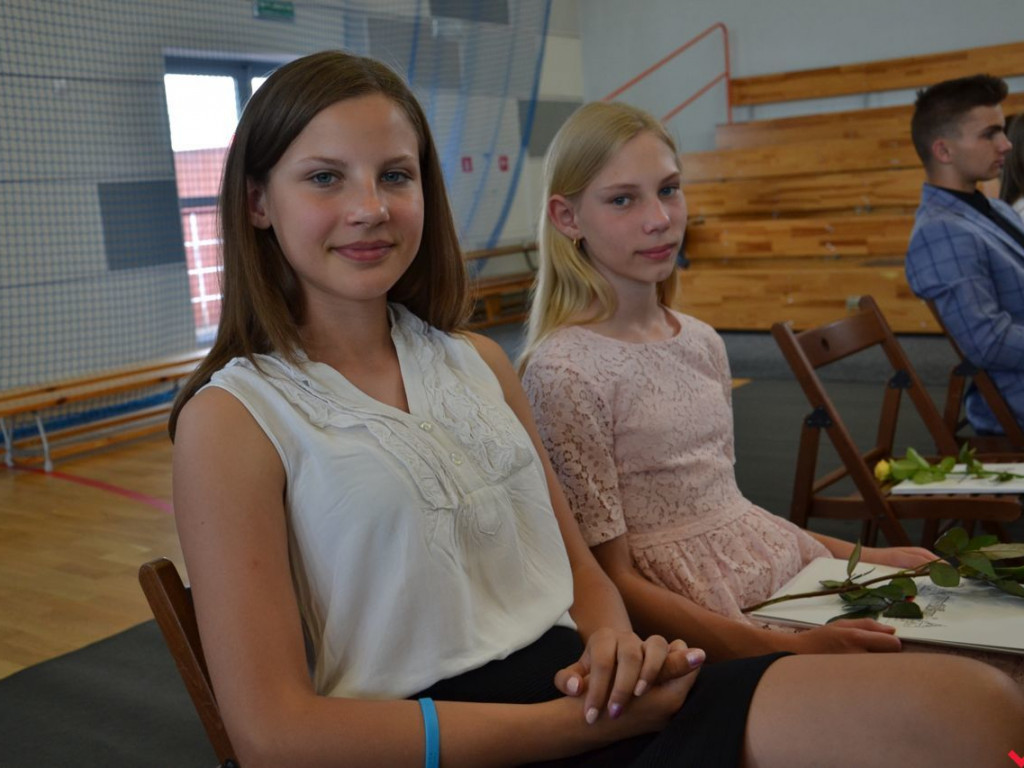 Burmistrz Miłosławia wręczył stypendia najzdolniejszym uczniom