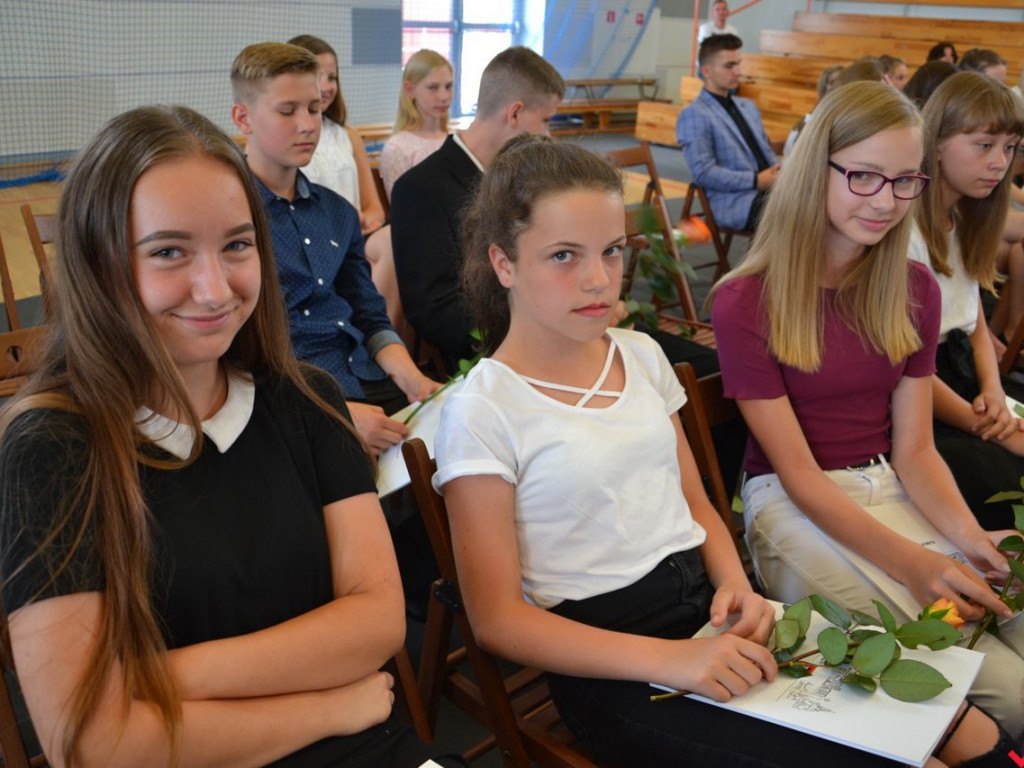 Burmistrz Miłosławia wręczył stypendia najzdolniejszym uczniom