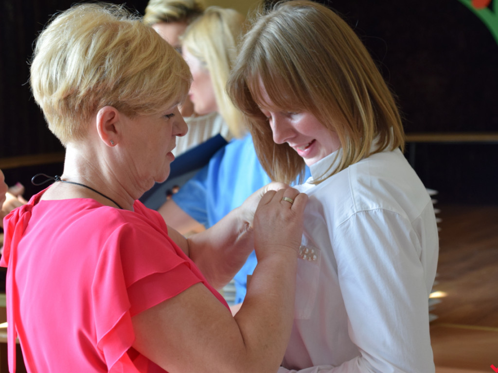 Zakończenie roku szkolnego w „jedynce”. Absolwenci ze srebrnymi tarczami