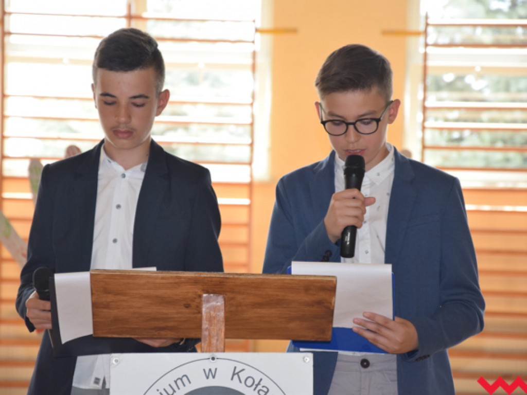 Radość przez łzy w Zespole Szkolno-Przedszkolnym w Kołaczkowie. Koniec roku szkolnego