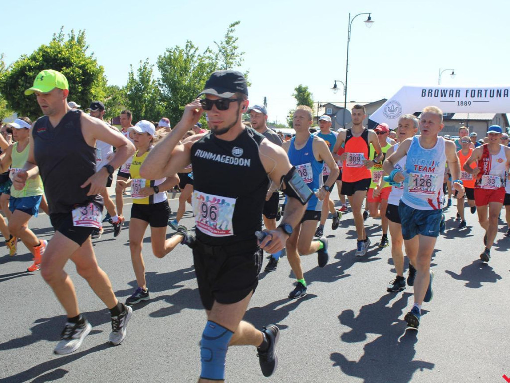 Patelnia na nekielskich drogach podczas Biegu do Lata. Po raz drugi triumfuje Ukrainiec