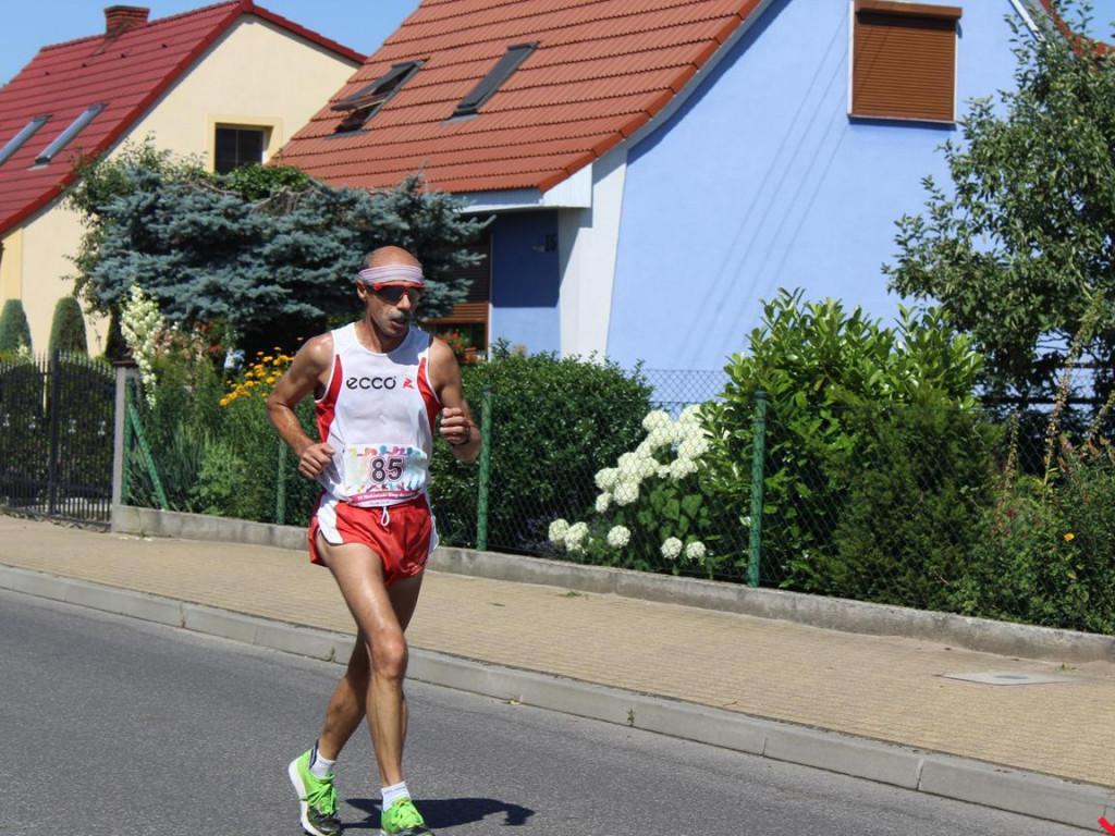 Patelnia na nekielskich drogach podczas Biegu do Lata. Po raz drugi triumfuje Ukrainiec