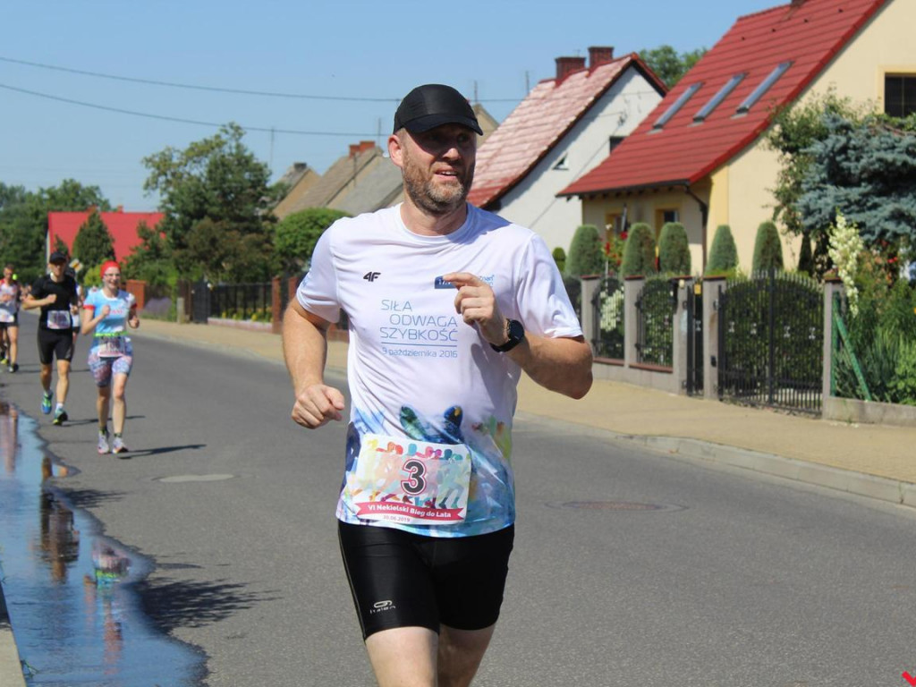 Patelnia na nekielskich drogach podczas Biegu do Lata. Po raz drugi triumfuje Ukrainiec