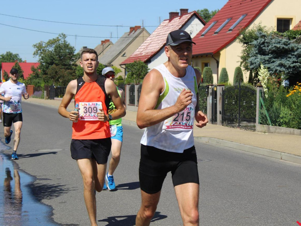 Patelnia na nekielskich drogach podczas Biegu do Lata. Po raz drugi triumfuje Ukrainiec
