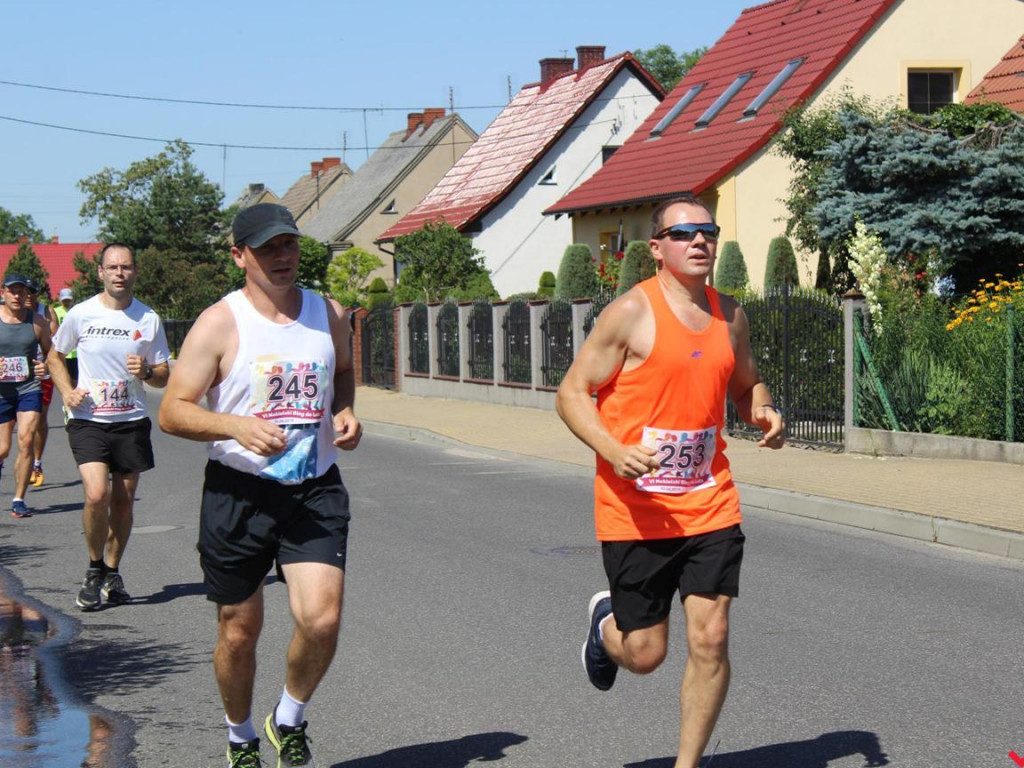 Patelnia na nekielskich drogach podczas Biegu do Lata. Po raz drugi triumfuje Ukrainiec