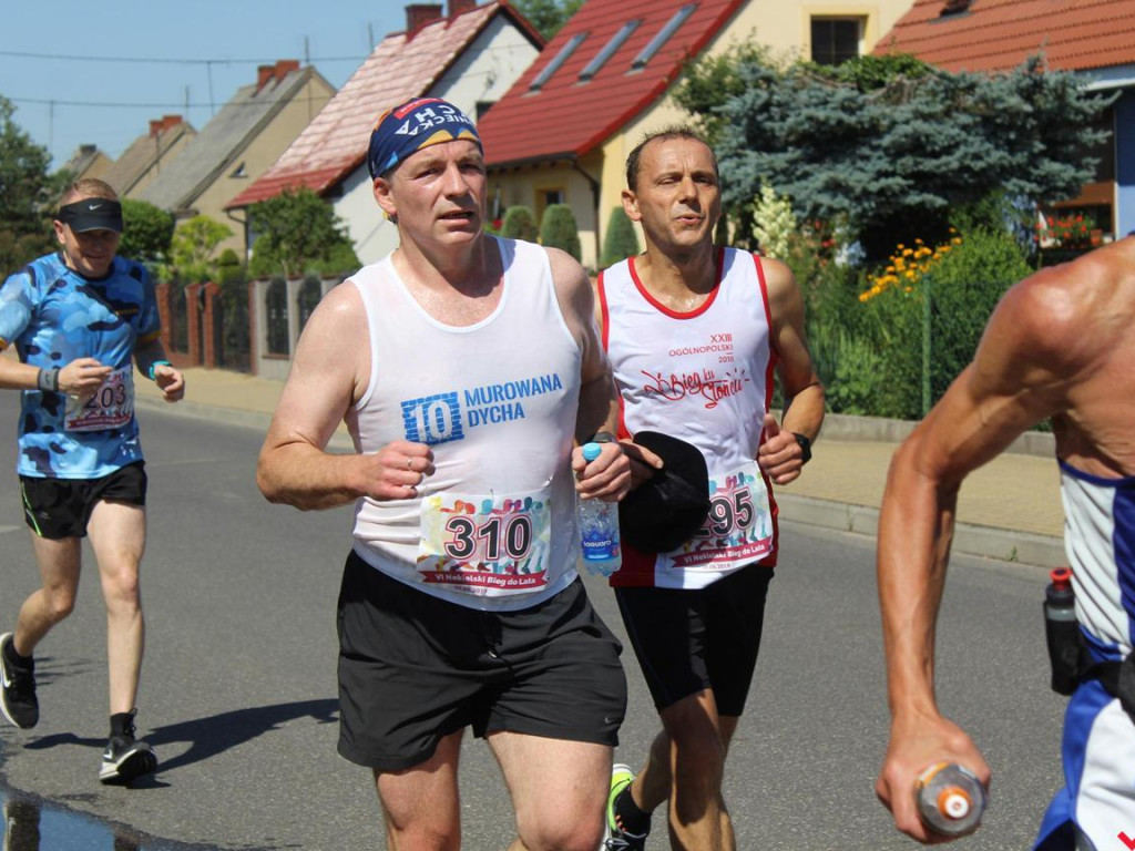 Patelnia na nekielskich drogach podczas Biegu do Lata. Po raz drugi triumfuje Ukrainiec
