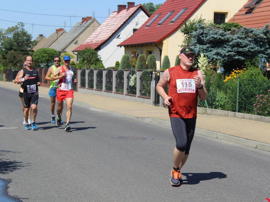 Patelnia na nekielskich drogach podczas Biegu do Lata. Po raz drugi triumfuje Ukrainiec