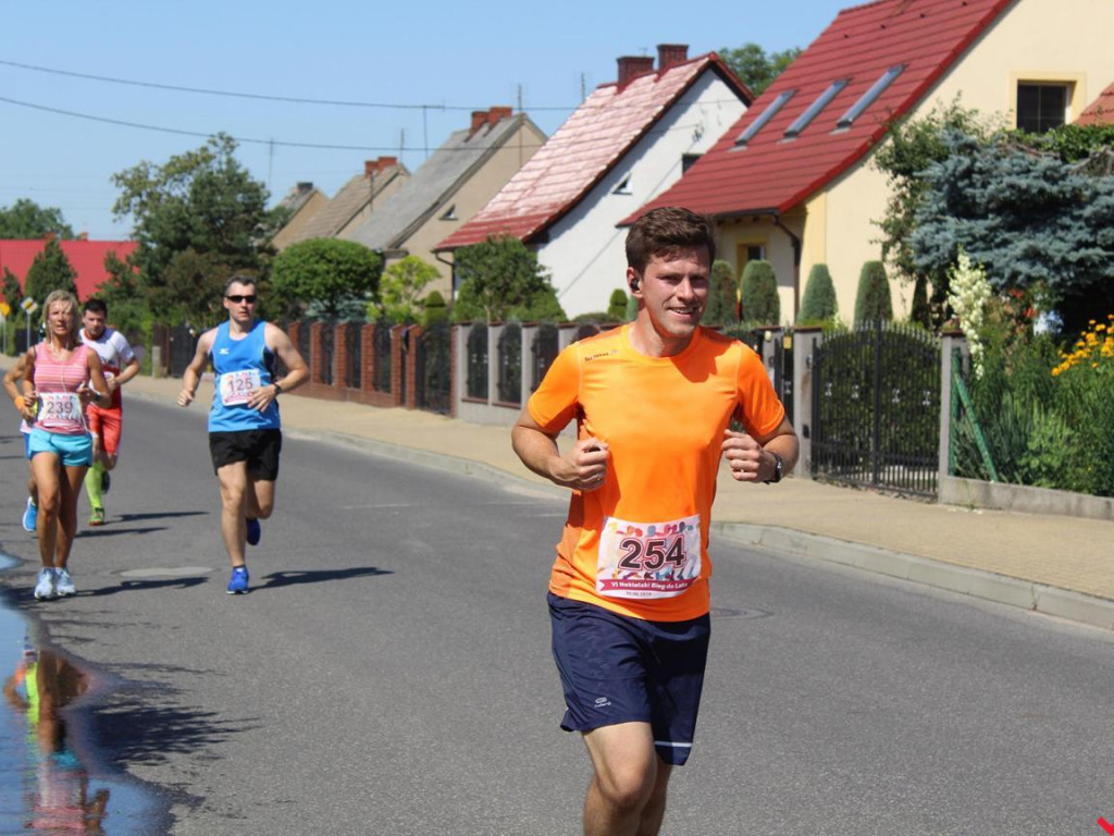 Patelnia na nekielskich drogach podczas Biegu do Lata. Po raz drugi triumfuje Ukrainiec