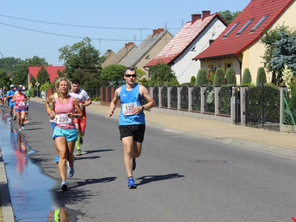 Patelnia na nekielskich drogach podczas Biegu do Lata. Po raz drugi triumfuje Ukrainiec