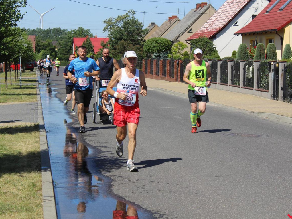 Patelnia na nekielskich drogach podczas Biegu do Lata. Po raz drugi triumfuje Ukrainiec