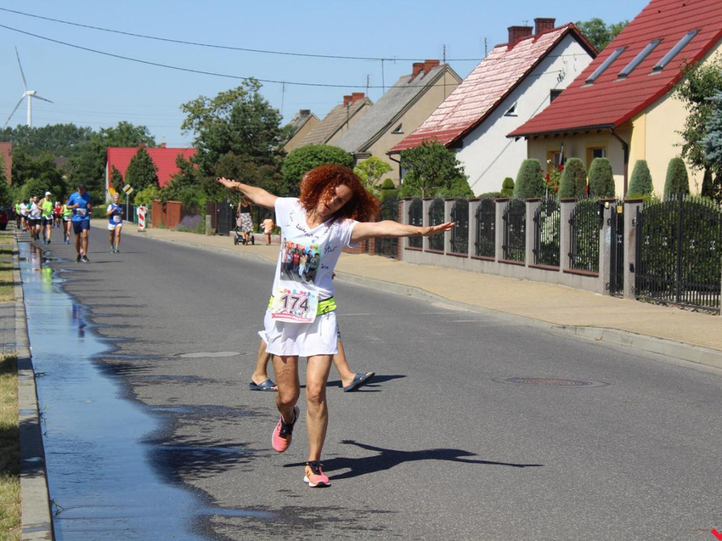 Patelnia na nekielskich drogach podczas Biegu do Lata. Po raz drugi triumfuje Ukrainiec
