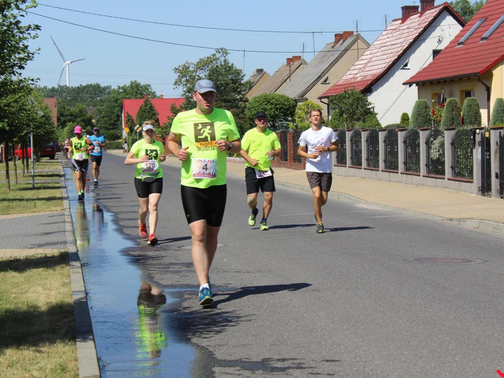 Patelnia na nekielskich drogach podczas Biegu do Lata. Po raz drugi triumfuje Ukrainiec