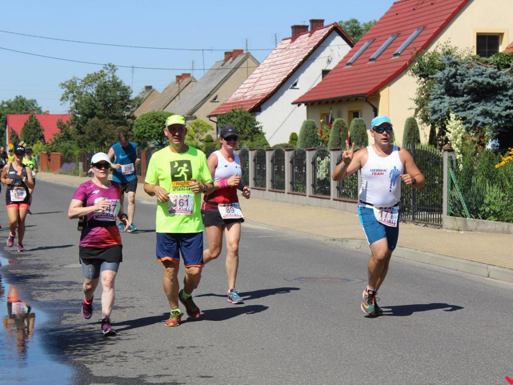 Patelnia na nekielskich drogach podczas Biegu do Lata. Po raz drugi triumfuje Ukrainiec