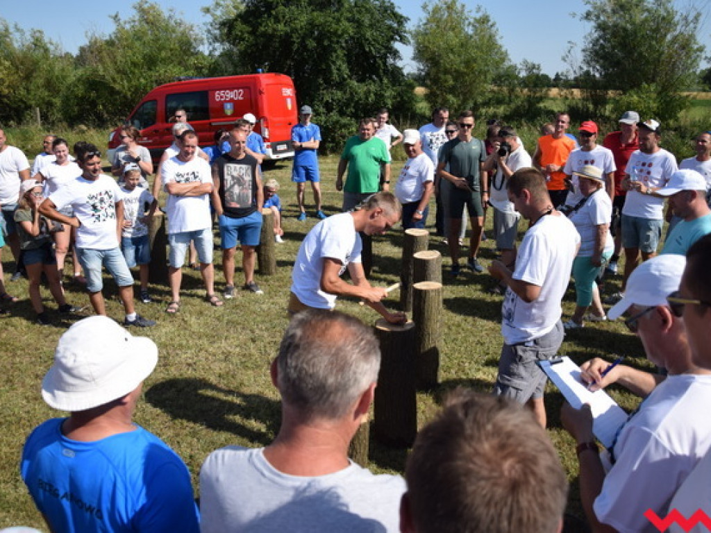 Cieśle Małe i sołtys Karol Szkudlarek z Gozdowa wygrali gorący pojedynek w Bieganowie