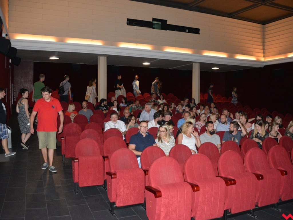 Ogromne zainteresowanie premierą „Otchłani”. Film wrześnianina w kinie Rialto