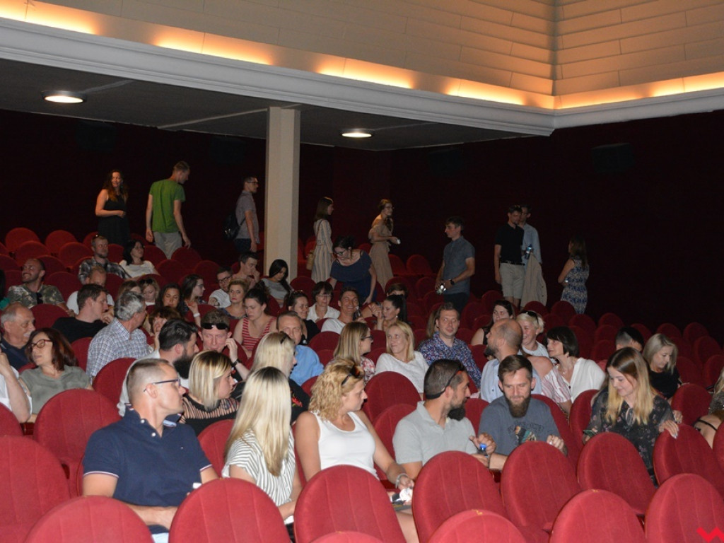 Ogromne zainteresowanie premierą „Otchłani”. Film wrześnianina w kinie Rialto