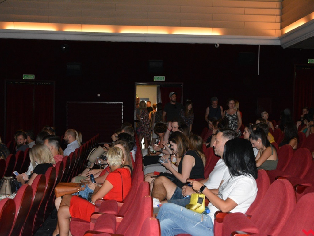 Ogromne zainteresowanie premierą „Otchłani”. Film wrześnianina w kinie Rialto