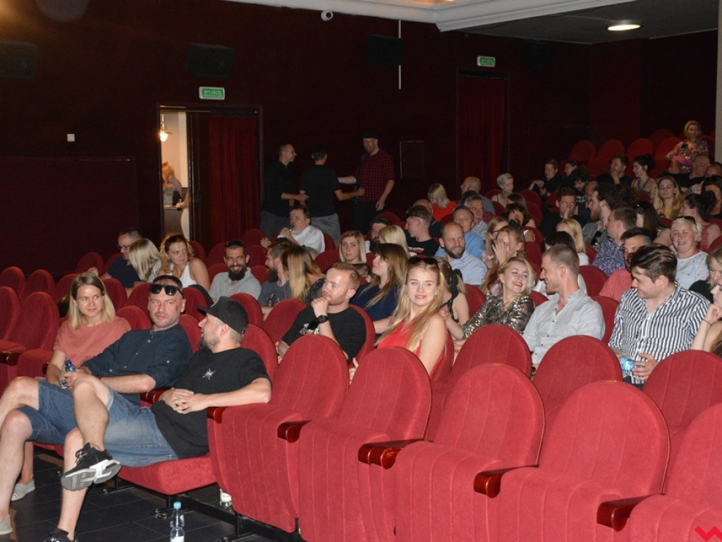 Ogromne zainteresowanie premierą „Otchłani”. Film wrześnianina w kinie Rialto