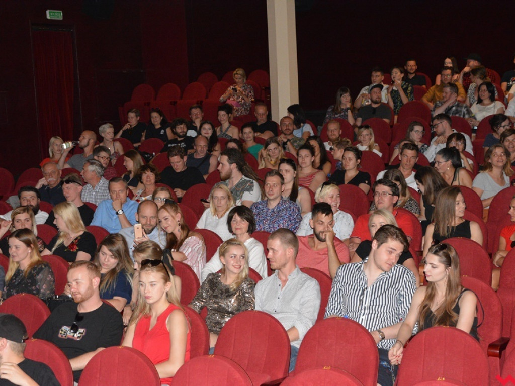 Ogromne zainteresowanie premierą „Otchłani”. Film wrześnianina w kinie Rialto