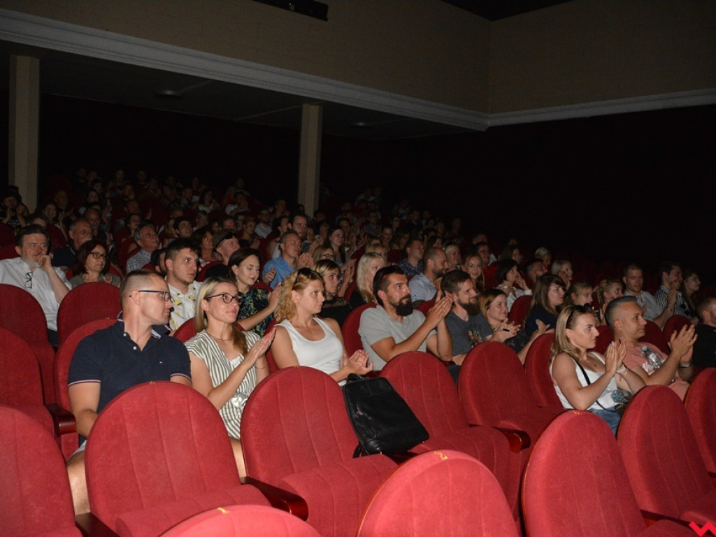 Ogromne zainteresowanie premierą „Otchłani”. Film wrześnianina w kinie Rialto
