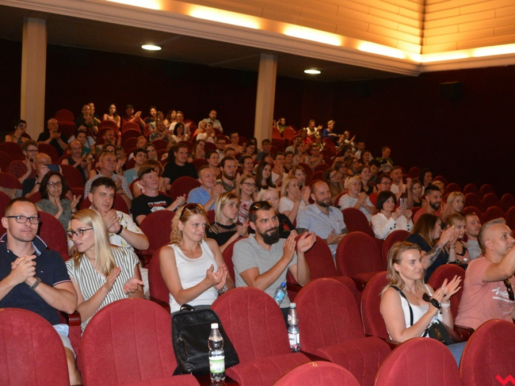 Ogromne zainteresowanie premierą „Otchłani”. Film wrześnianina w kinie Rialto