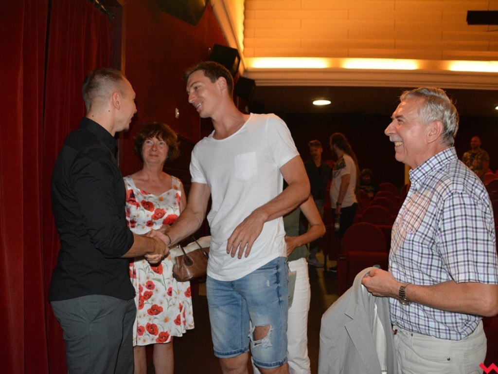 Ogromne zainteresowanie premierą „Otchłani”. Film wrześnianina w kinie Rialto