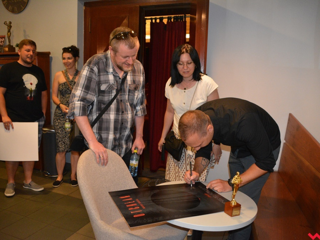 Ogromne zainteresowanie premierą „Otchłani”. Film wrześnianina w kinie Rialto