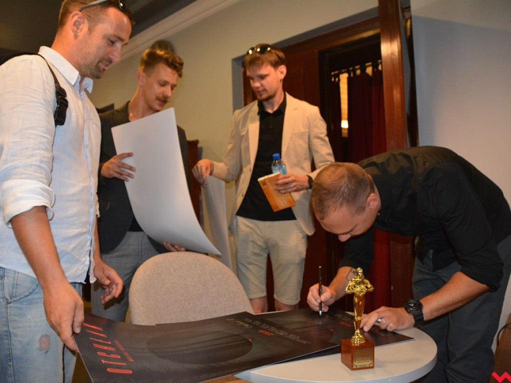 Ogromne zainteresowanie premierą „Otchłani”. Film wrześnianina w kinie Rialto