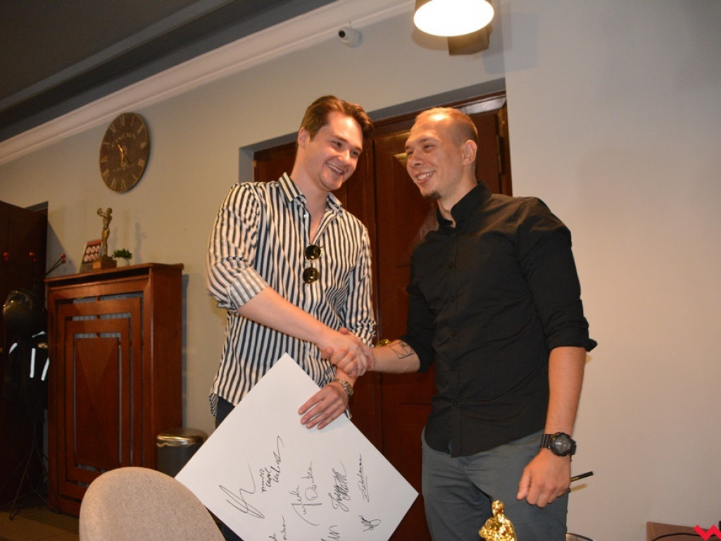 Ogromne zainteresowanie premierą „Otchłani”. Film wrześnianina w kinie Rialto