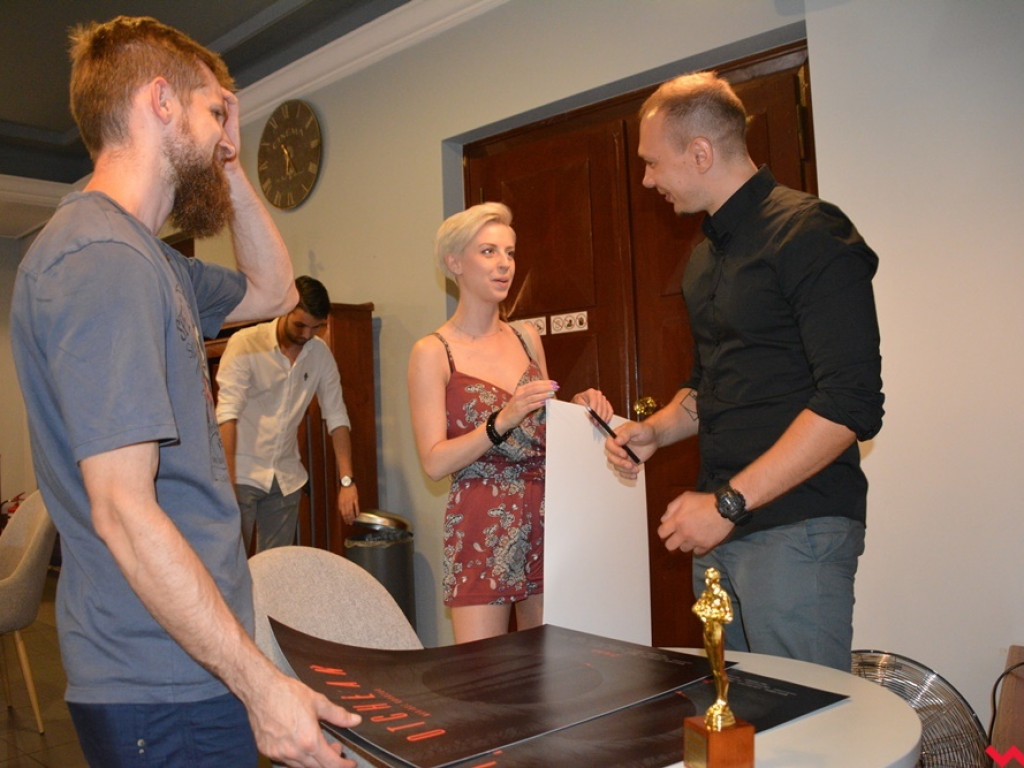 Ogromne zainteresowanie premierą „Otchłani”. Film wrześnianina w kinie Rialto